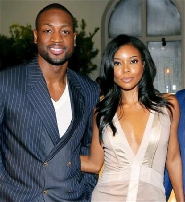 美记：德拉蒙德受伤后在球员通道坐上了轮椅（美媒：德拉蒙德受伤后在球员通道被推上轮椅）