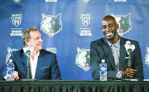 皇马客场4-3奥林匹亚科斯，姆巴佩大四喜，维尼修斯两助攻（姆巴佩独造四球、维尼修斯送出两助，皇马客场4-3险胜奥林匹亚科斯）