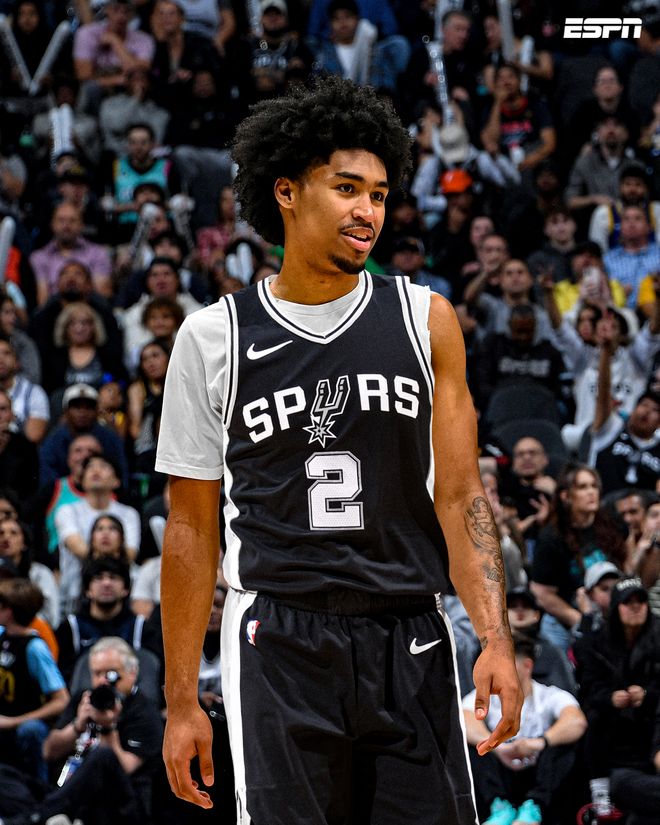 火箭7换1交易方案：哈登杜兰特欲第3次联手冲冠 快船赚得盆满钵满（火箭7换1方案：哈登杜兰特盼第三次合体冲冠，快船大赚特赚）