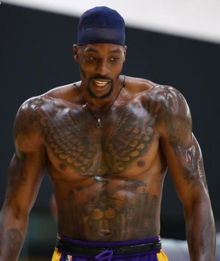 奎因27分8篮板，徐杰25分11助攻，广东男篮93-106惜败山西（广东男篮93-106憾负山西，奎因27分8板、徐杰25分11助难救主）